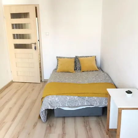 Blisko Centrum Miasta I Plazy Miejskiej 2 Pokojowe Mieszkanie W Olsztynie